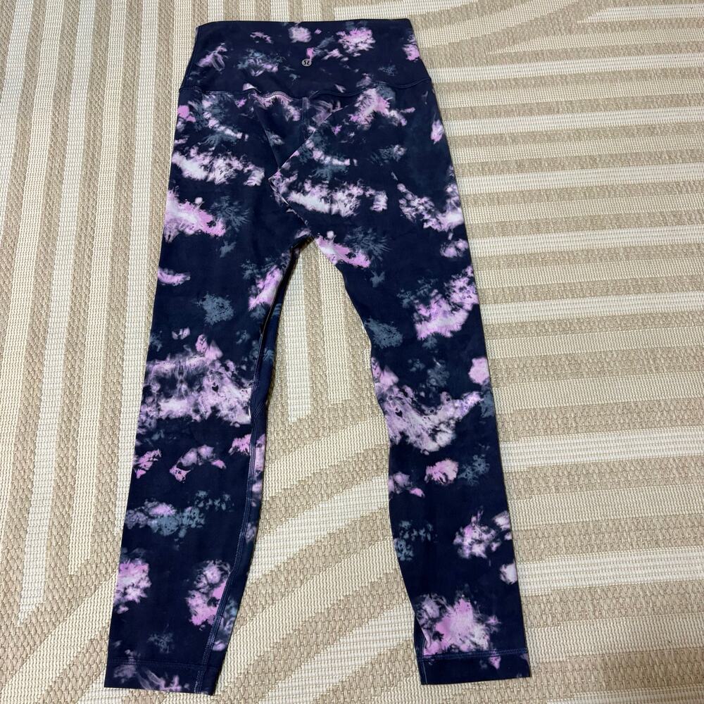 Lululemon Size 6 Women's Mulitcolor Puruple Pink Athletic Leggings Galaxy